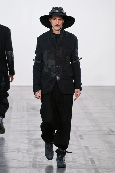 Look 44